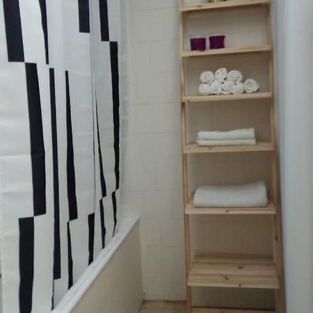 Room In Apartment 里雄莱锡安 外观 照片